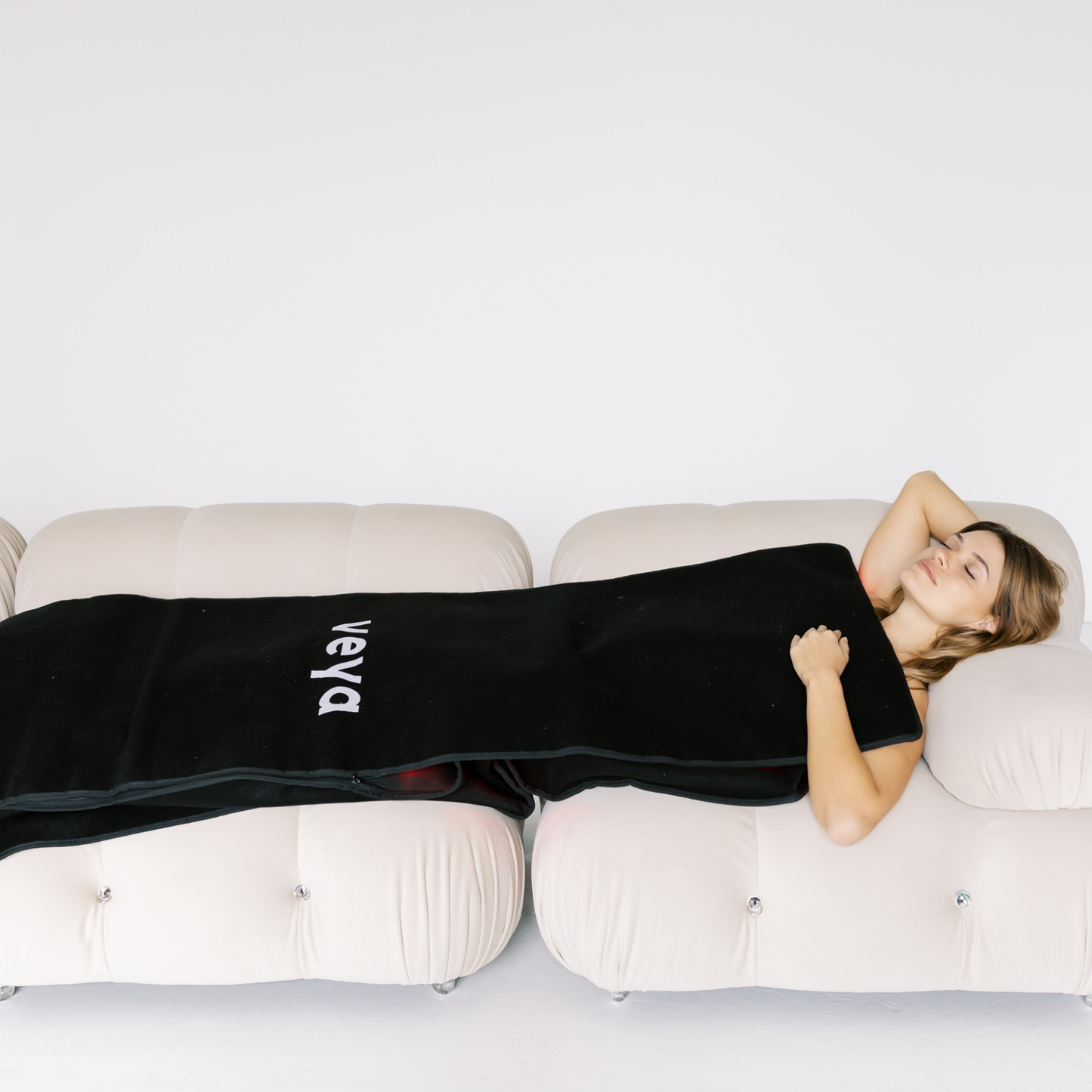 VEYA Red Light & Infrared Therapy Sleeping Bag | Full Body LED Wellness Mat for Pain Relief & Recovery | Portable Home Use